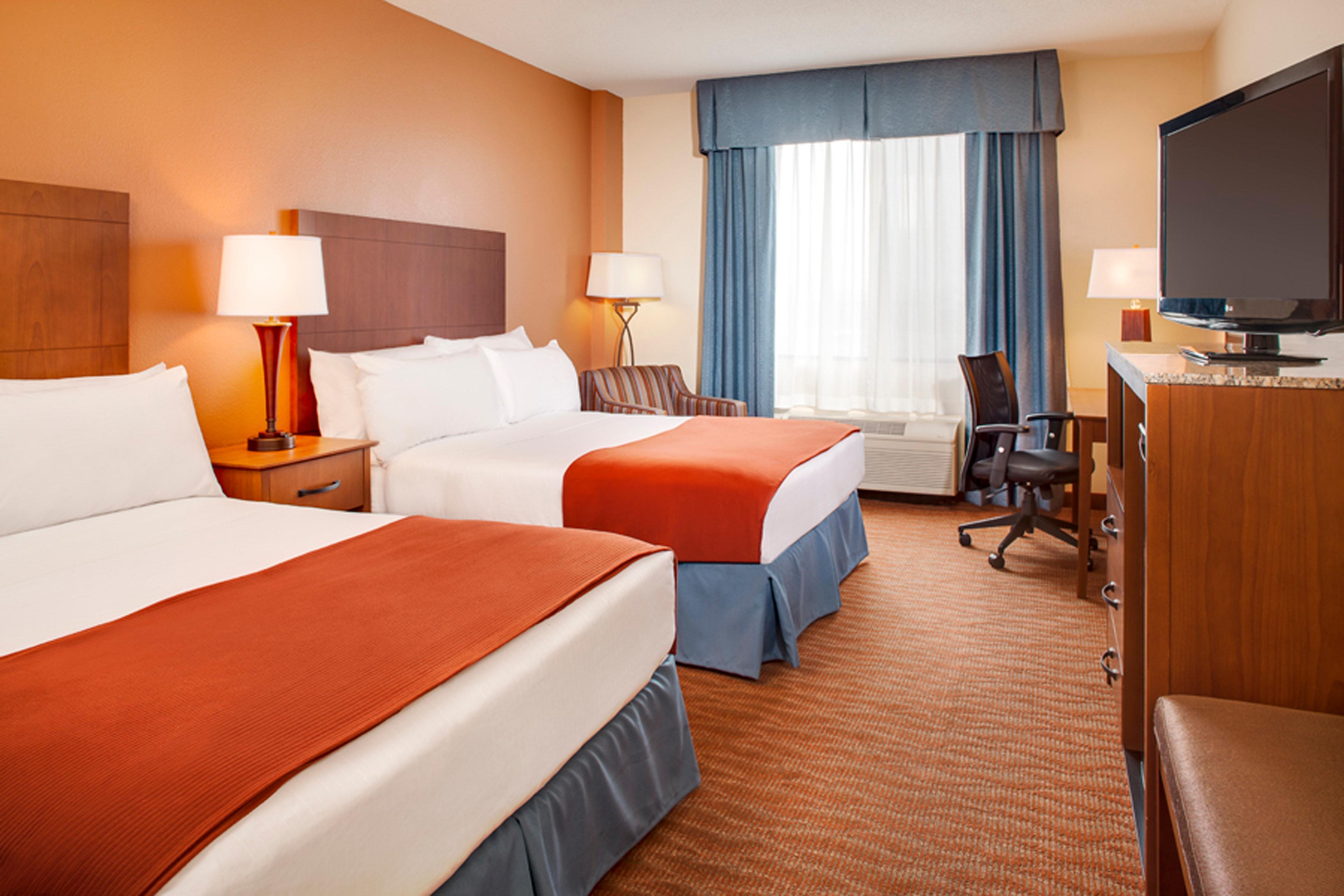 Holiday Inn Express Hotel & Suites Coralville, An Ihg Hotel Exteriör bild