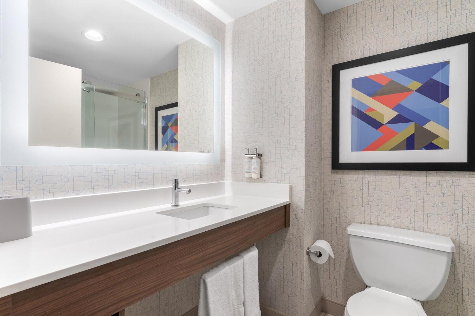 Holiday Inn Express Hotel & Suites Coralville By Ihg Exteriör bild